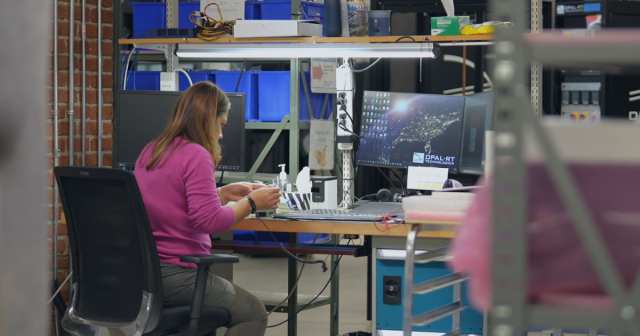 Differences & Applications Between Electrical Modeling vs  Simulation Software